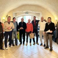 Podium en BRUT
